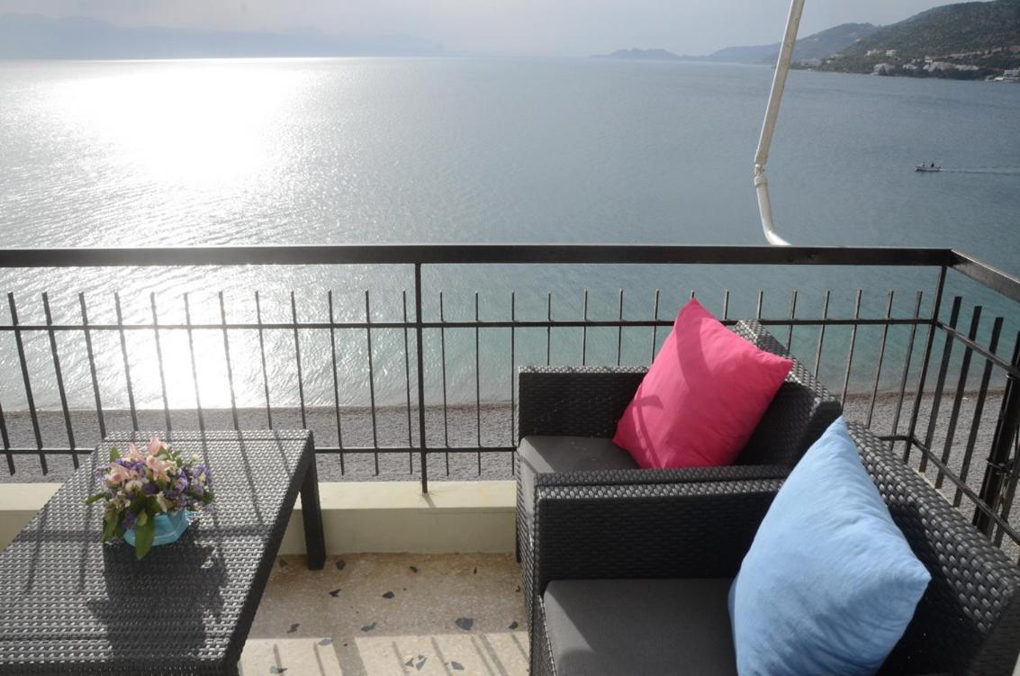 Captain'S Home Loutraki Buitenkant foto